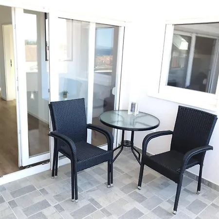 - 2 Bedroom With Sea View * 扎达尔