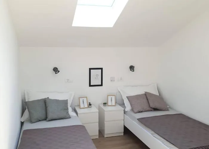 公寓 - 2 Bedroom With Sea View 扎达尔