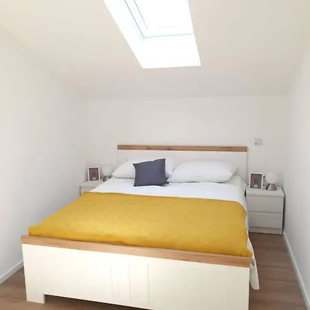 - 2 Bedroom With Sea View 아파트 자다르