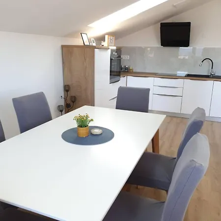 아파트 - 2 Bedroom With Sea View *