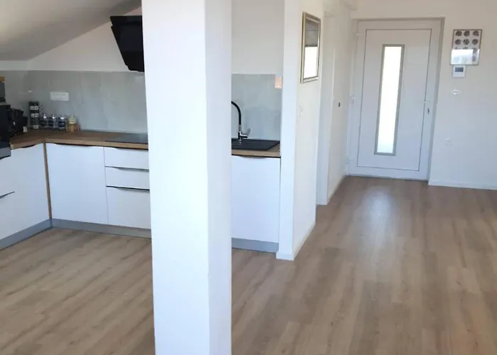 - 2 Bedroom With Sea View * Zadar