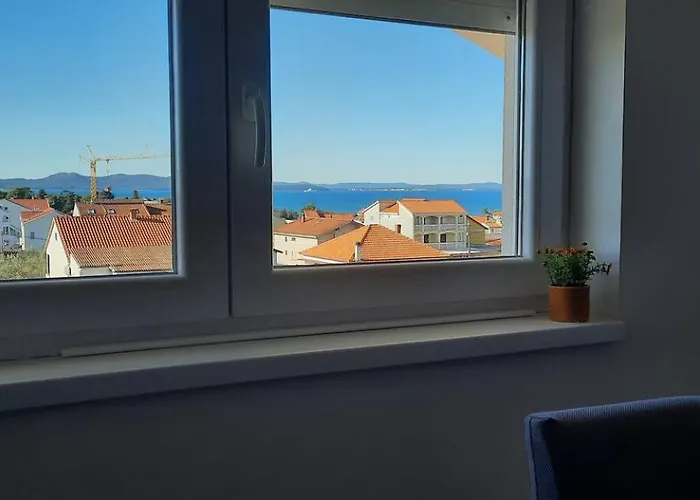 - 2 Bedroom With Sea View *